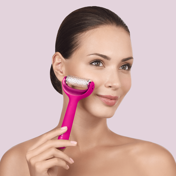 MicroNeedle Face & Body Roller GESKE | 8 in 1 , magenta