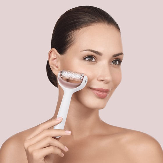 MicroNeedle Face & Body Roller GESKE| 8 in 1 , starlight