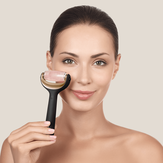 MicroNeedle Face & Body Roller GESKE| 9 in 1 , gray